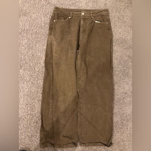 Brown boyfriend jeans